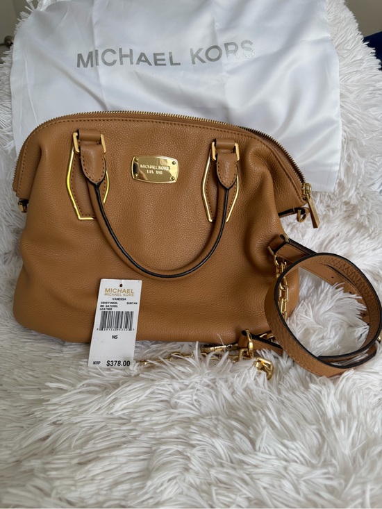 Michael Kors Handbags - NWT Michael Kors Vanessa Medium Leather Satchel Bag Suntan